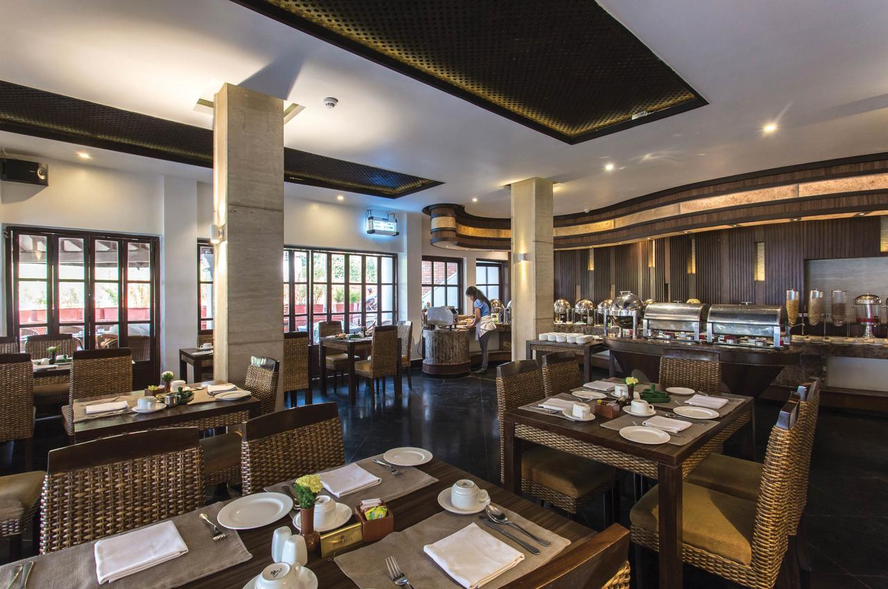 Hotel Shangri-La, Kathmandu Buitenkant foto